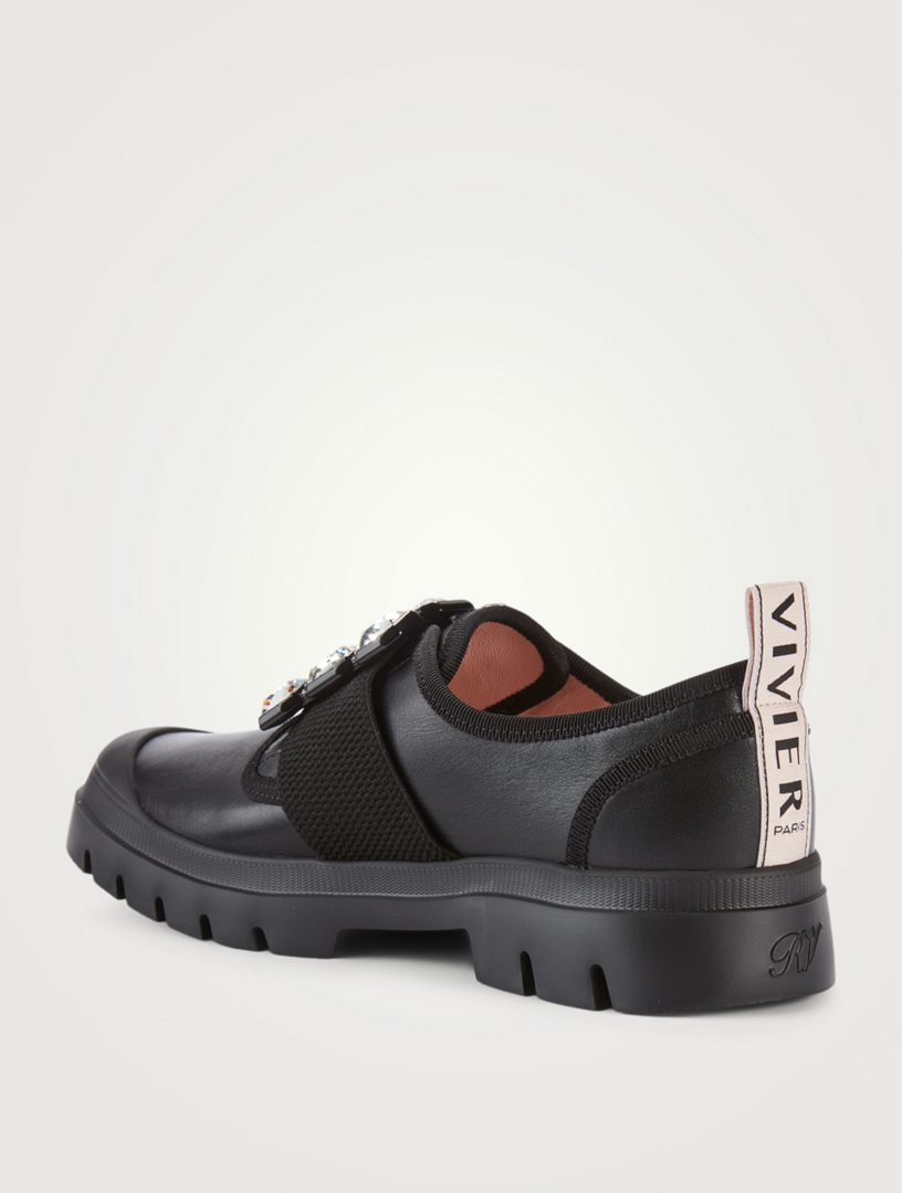 ROGER VIVIER Sneakers Walky Viv' en cuir avec boucle en strass Femmes Noir