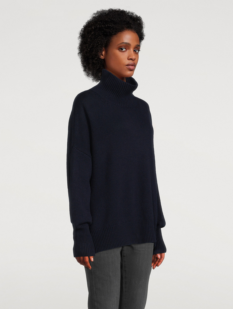 LISA YANG Heidi Cashmere Turtleneck Sweater | Holt Renfrew Canada