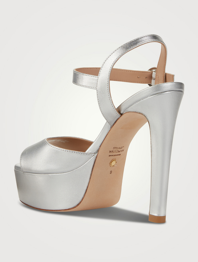 stuart weitzman piper mule