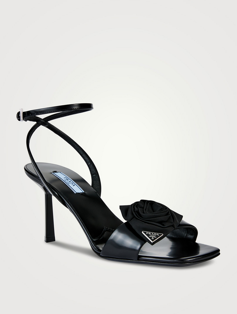 Actualizar 67 Imagen Prada Appliquéd Patent Leather Sandals Abzlocalmx 2568