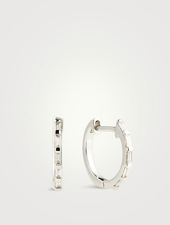 Minis anneaux en or blanc 18 ct avec diamants taille baguette