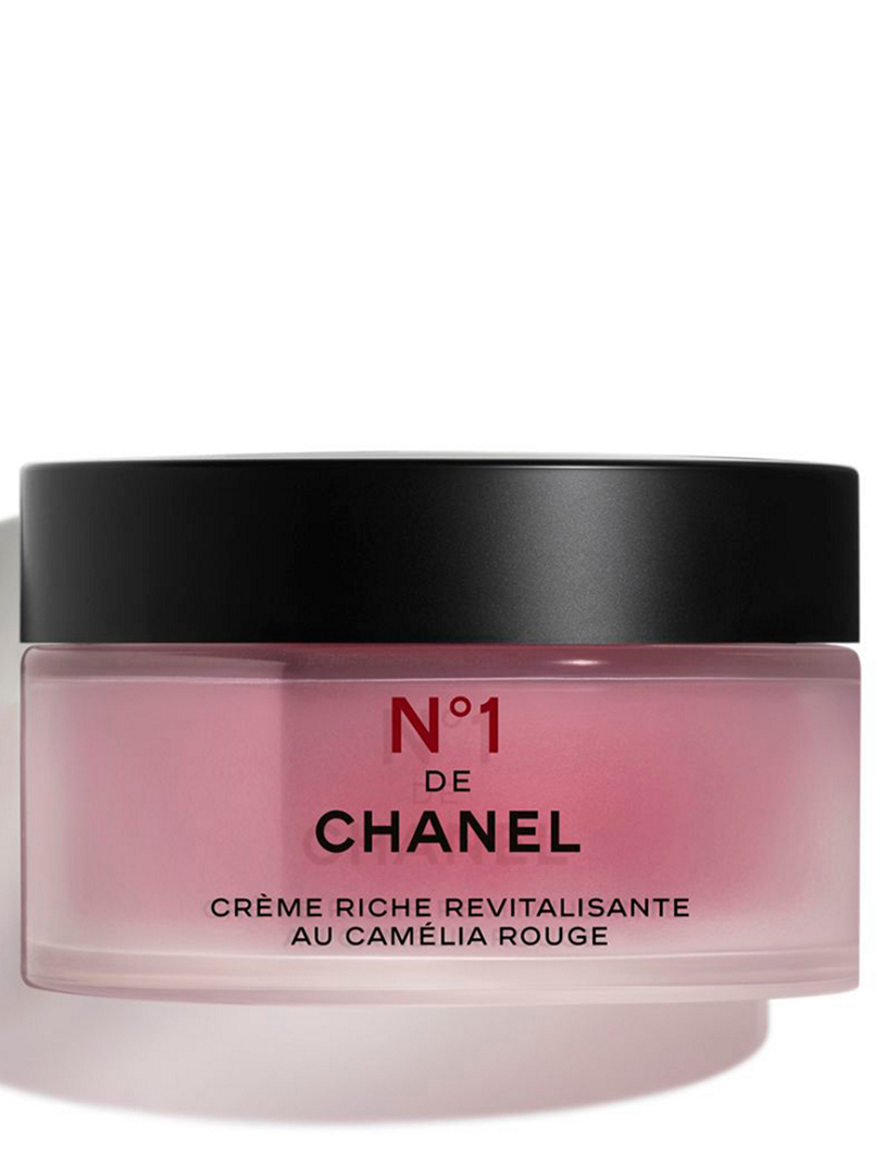CHANEL Crème revitalisante N°1 de Chanel 
lisse - repulple - apporte du confort Femmes Incolore
