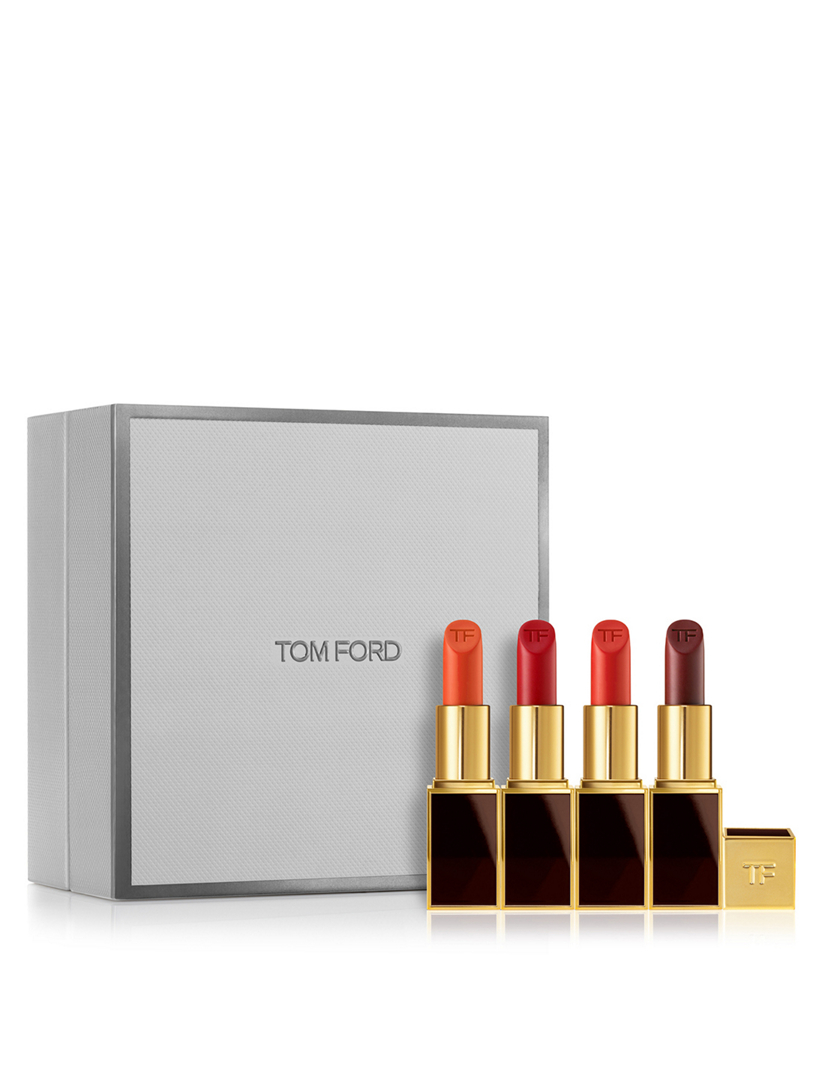 coral lipstick
