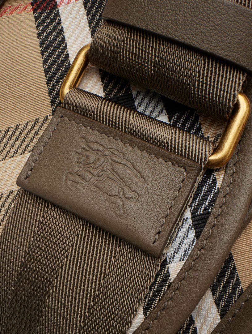 【関税&送料込】Burberry Small B Clip Messenger Bag BURBERRY Small B Clip Messenger Bag | Holt Renfrew