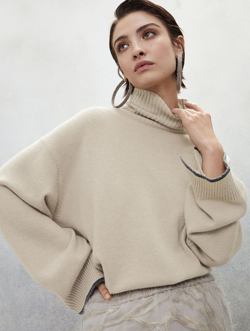 Cream cashmere cheap turtleneck sweater