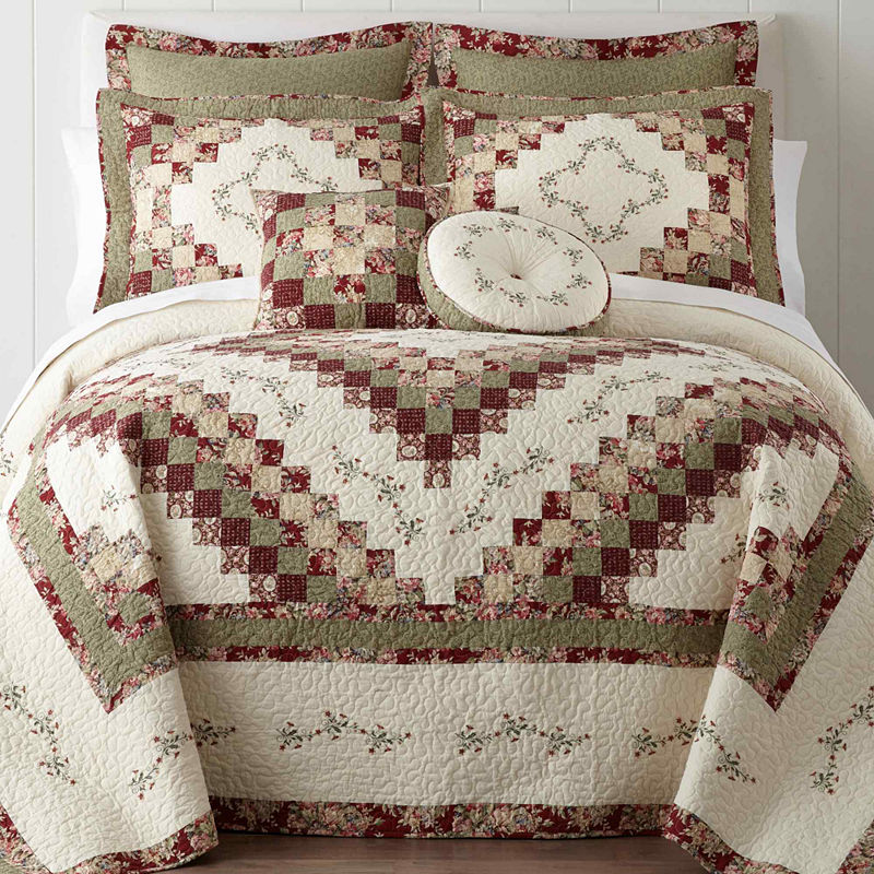 Home Expressions Cassandra Pieced Bedspread, Full, Red