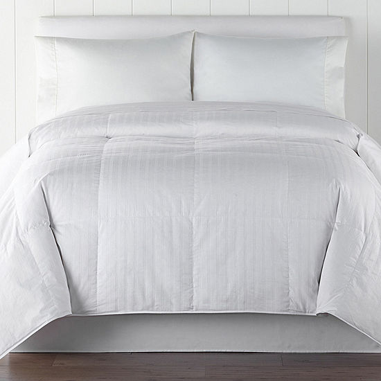 Liz Claiborne Level 1 Lightweight Down Hypoallergenic Comforter