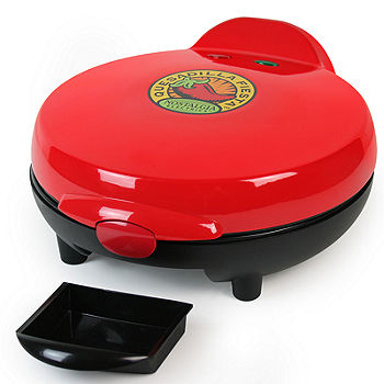 Nostalgia 6-Wedge Electric Quesadilla Maker with Extra Stuffing Latch