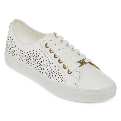liz claiborne tennis shoes