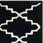 Safavieh Brittania Geometric Hand-Tufted Wool Rug
