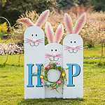 Glitzhome 29.5h Easter Bunny Family Porch Sign Holiday Yard Art