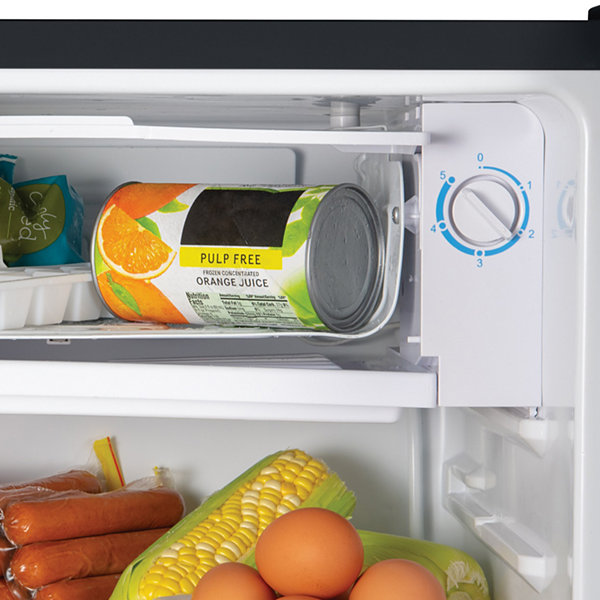 Igloo 3.2 cu ft Mini Refrigerator with Freezer