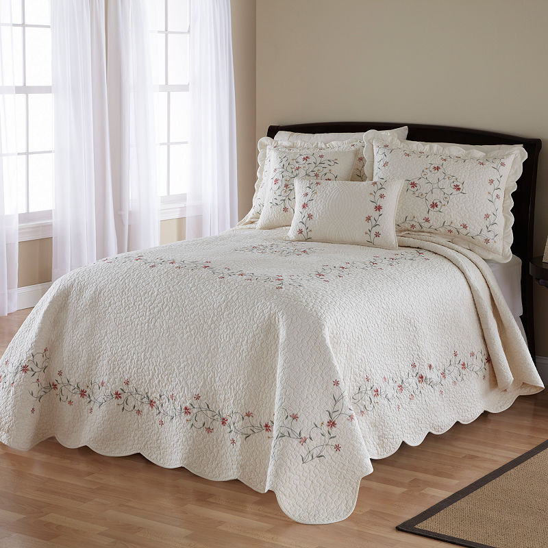 Nostalgia Home Amber Bedspread, Full