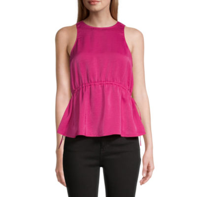 scoop neck sleeveless blouse