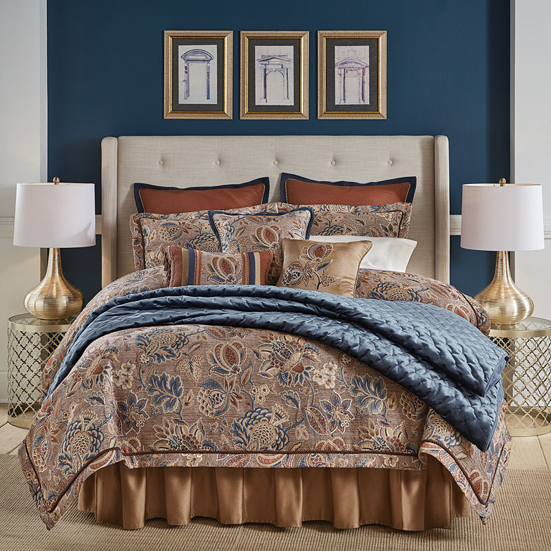 UPC 083013007372 Croscill(R) Brenna Comforter Set Queen, Gold Multi