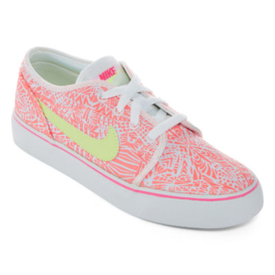 nike girl skate shoes