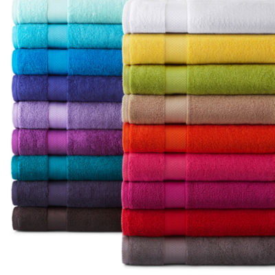 JCPenney Home Bath Towel & Bath Rug Collection This review is fromJCPenney HomeÃ¢Â„Â¢ Solid Bath Towels.