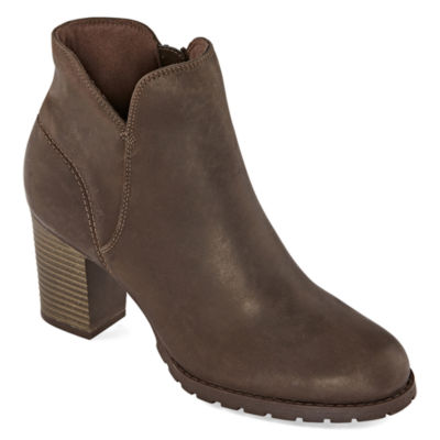 clarks verona leather booties