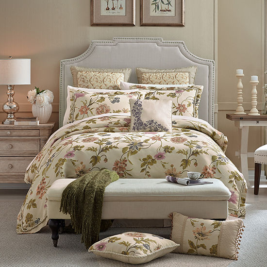 Croscill Classics Daphne 4 Pc Floral Comforter Set