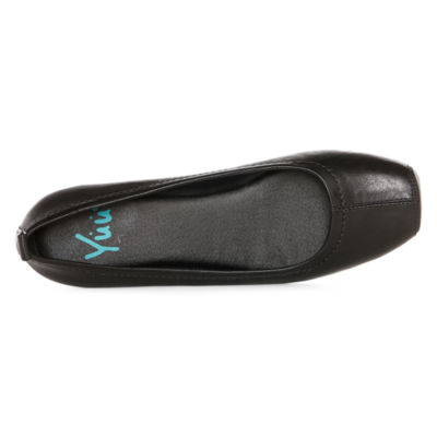 yuu imperial slip on flats