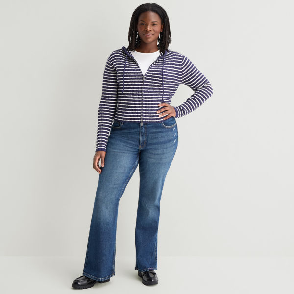 Arizona Womens Juniors Plus Low Rise Bootcut Jean