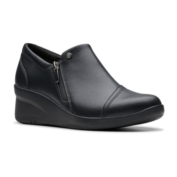 Clarks Suttyn Zip Womens Round Closed Toe Slip-On Shoe