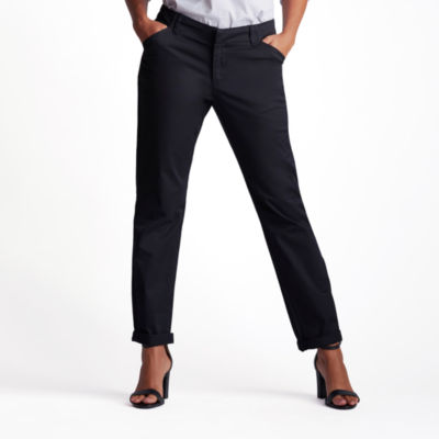 lee's essential chinos