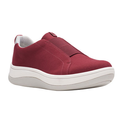 clarks ladies slip on shoes