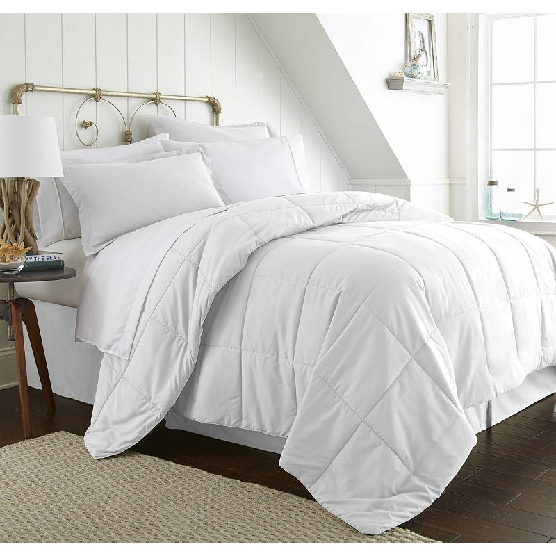 Casual Comfort Premium Ultra Soft Wrinkle Resistant Complete Bedding Set With Sheets, Full, White