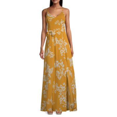 Premier Amour Sleeveless Floral Maxi 