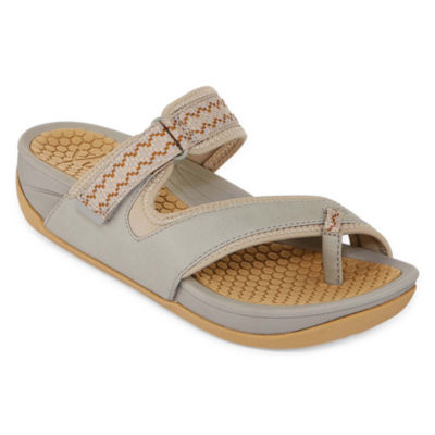 yuu sandals