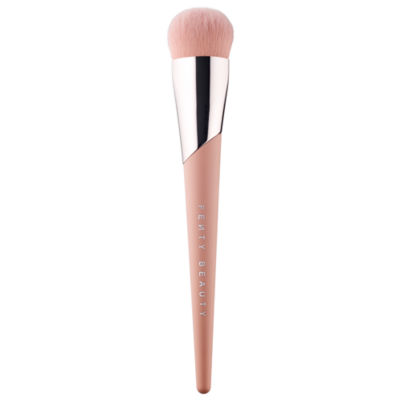FENTY BEAUTY BY RIHANNA Full-Bodied Foundation Brush 110, Color: 110