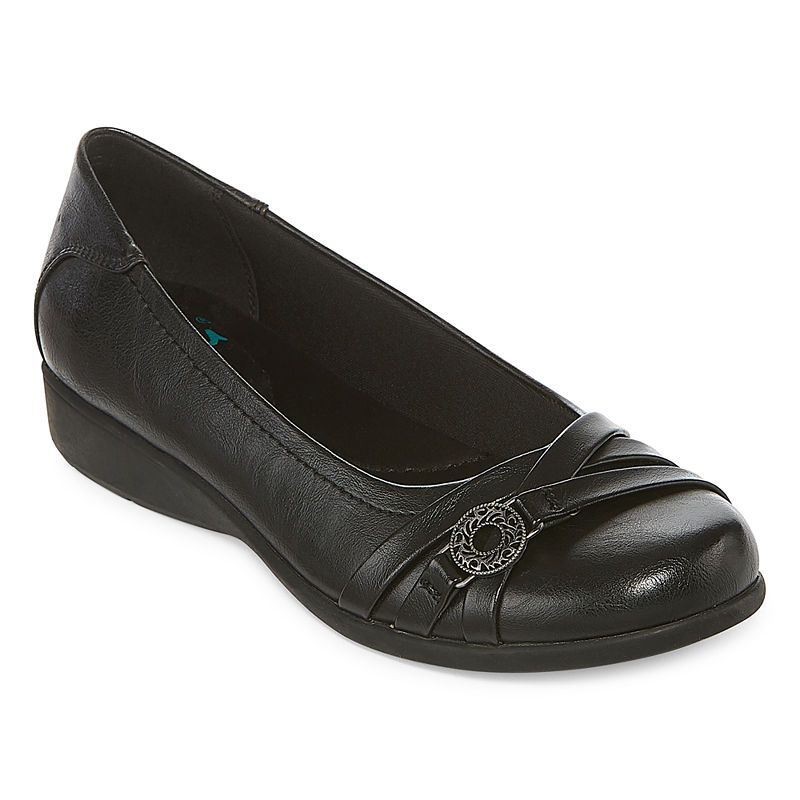 Yuu Womens Germaine Slip-On Shoe Round Toe, Size 6 1/2 Wide, Black