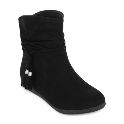 wide width flat booties