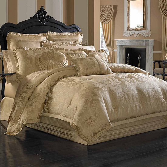 Queen Street 4 Pc Neopolitano Damask Scroll Heavyweight
