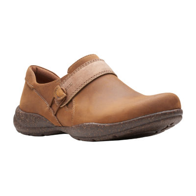 clarks ladies slip on shoes