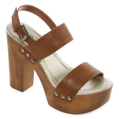 ana a new approach heels