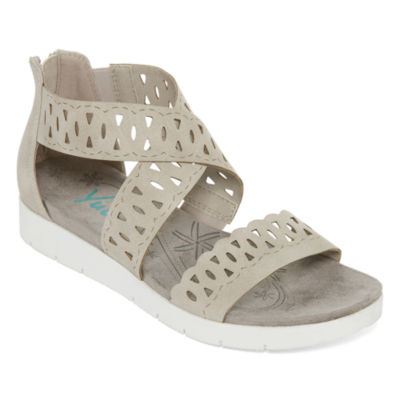 yuu sandals