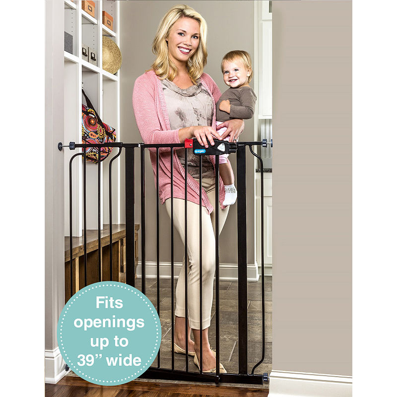 Regalo Deluxe 41" Easy Step Extra Tall Safety Gate