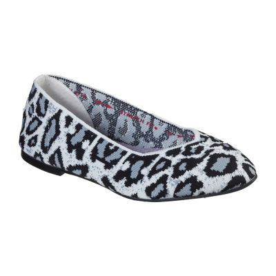 skechers pointed toe flats