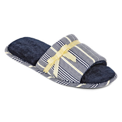 liz claiborne slippers