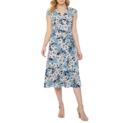 fit and flare dress style