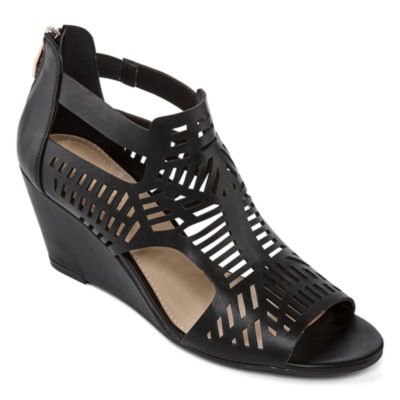 liz claiborne womens eastwick strap sandals