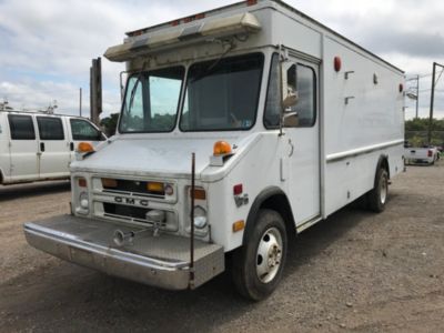 Gmc p3500 van