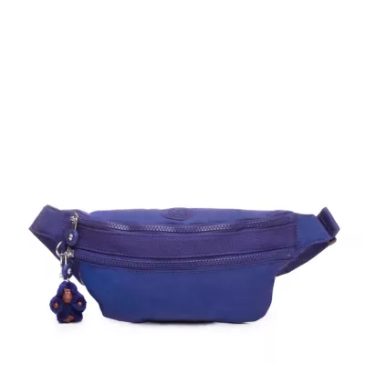 Fanny Packs Are Popular at Colleges and Music Festivals