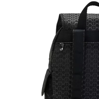 Signature Backpack | Everyday Backpack | Vessel Pebbled Black