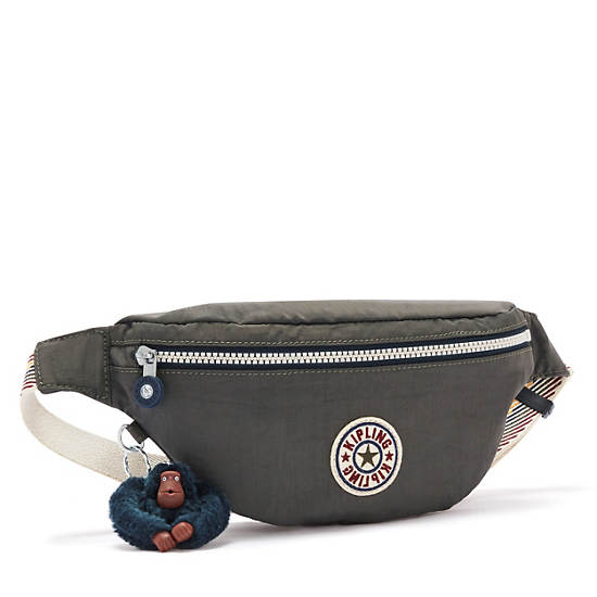 Authentuc Kipling belt hotsell bag 189$