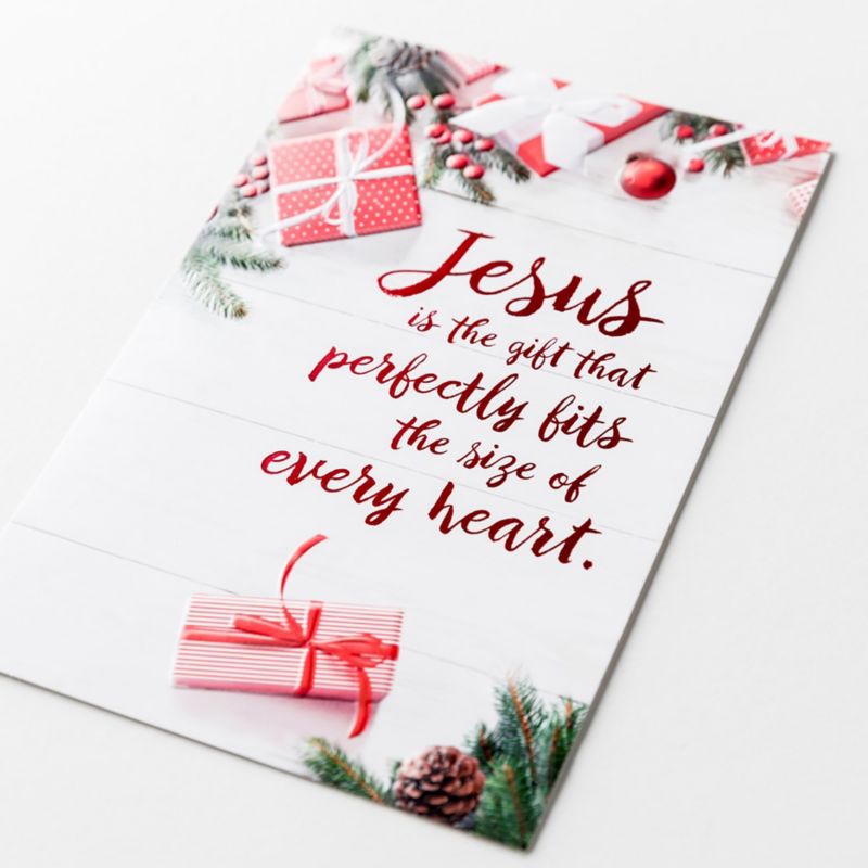 Christmas: A Gift for Every Heart [Book]