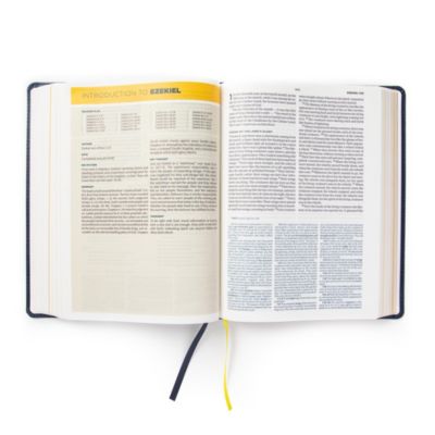 CSB E3 Discipleship Bible, Navy LeatherTouch