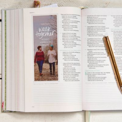 CSB (in)courage Devotional Bible, Gray Hardcover